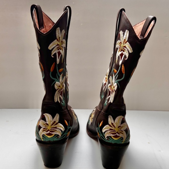 Cowgirl embroidered Brown boots by Sam Edelman- limited edition - Picture 2 of 8